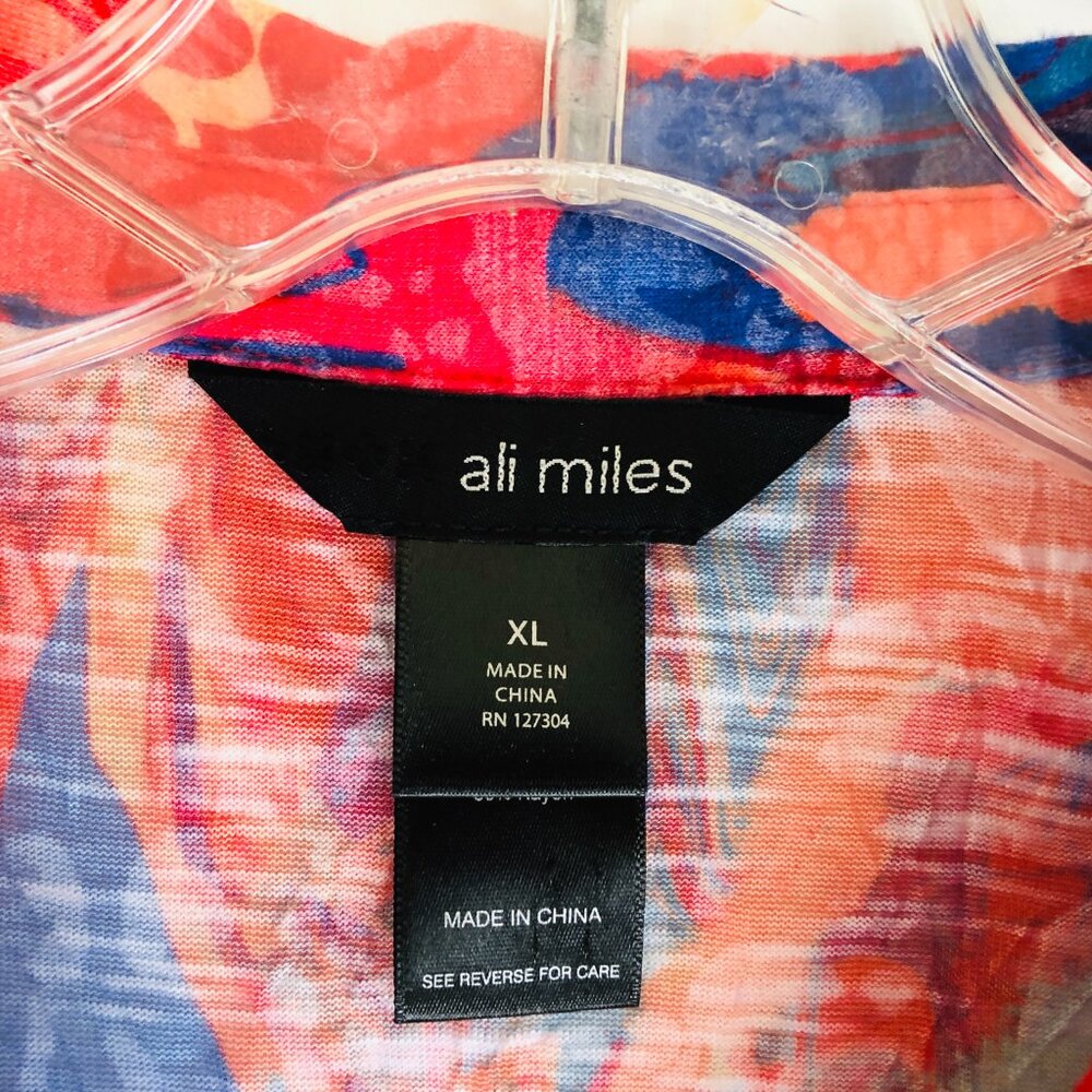 Ali Miles Multi-Color Abstract Button-Front Tunic - Picture 3 of 5